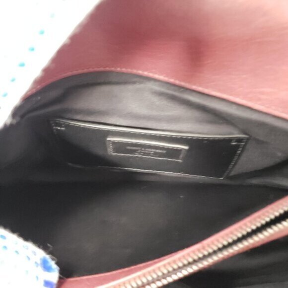 Yves Saint Laurent Large Matelasse Shoulder Bag 670-091225 - Picture 12 of 16